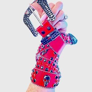 Head Skull Rhinestone Red and Black Buckle Belt. Unisex
